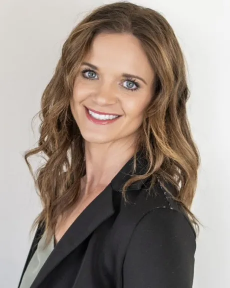 Portrait of Samantha Yearry
